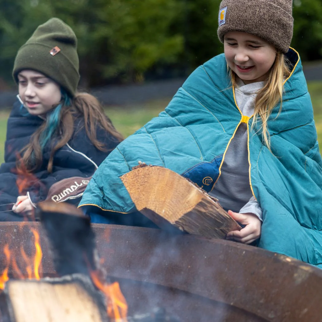 Campfire Puffy Throw Blanket - Sage Navy - Image 9