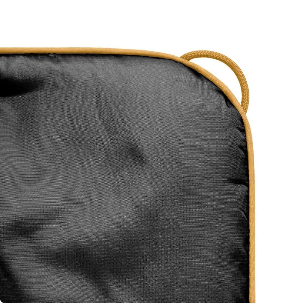 Original Puffy Blanket - Black - Image 8