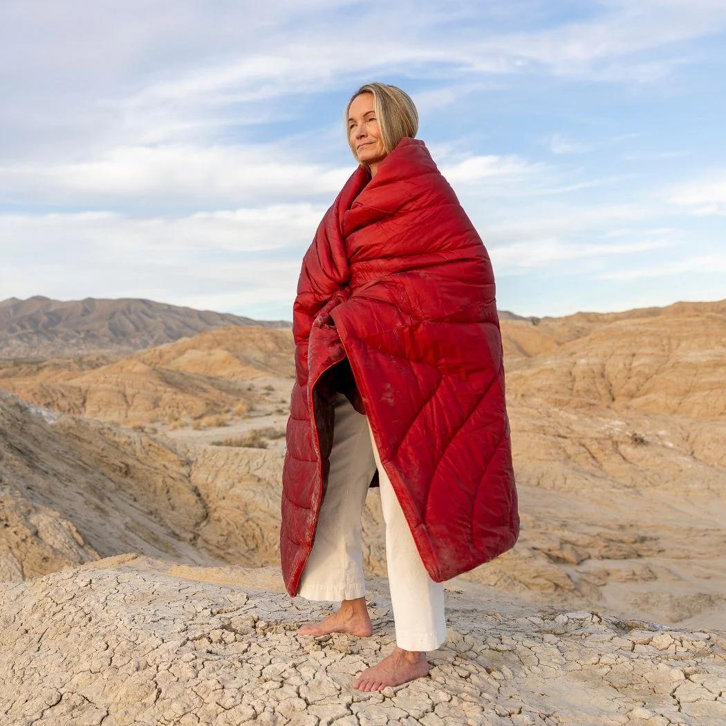 Original Puffy Blanket - Fig Cherry - Image 11
