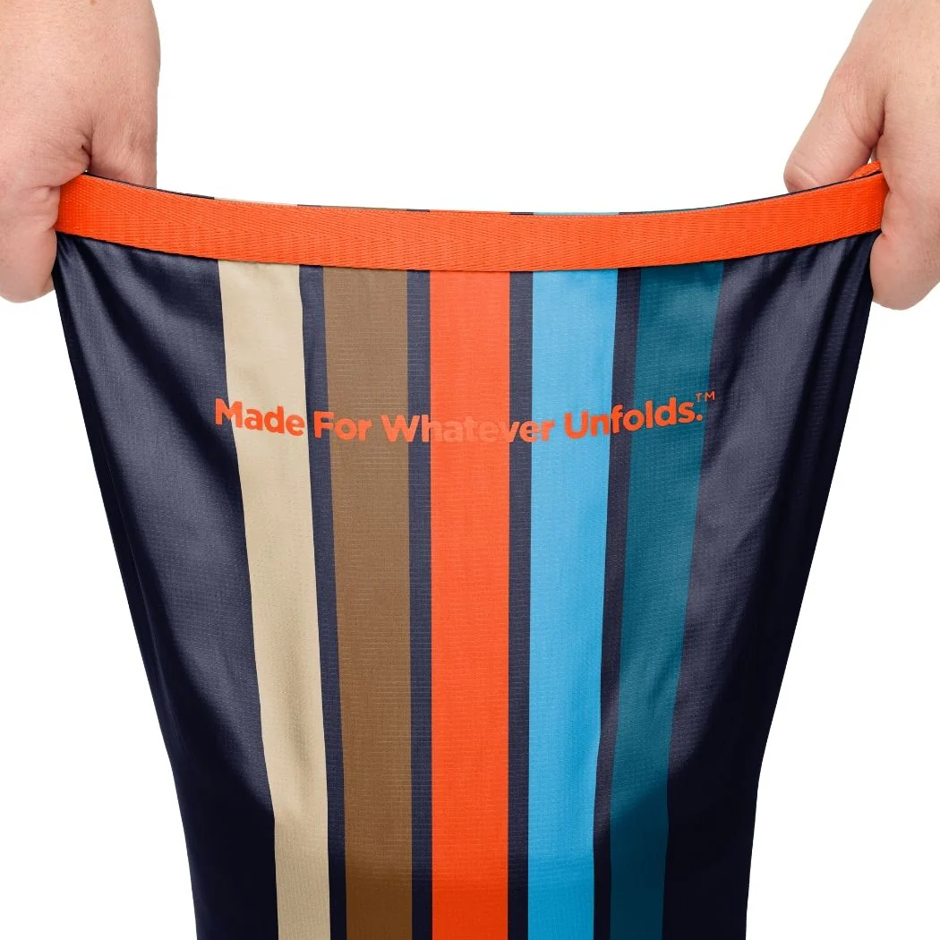 Original Puffy Blanket - Midnight Retro Stripes - Image 8