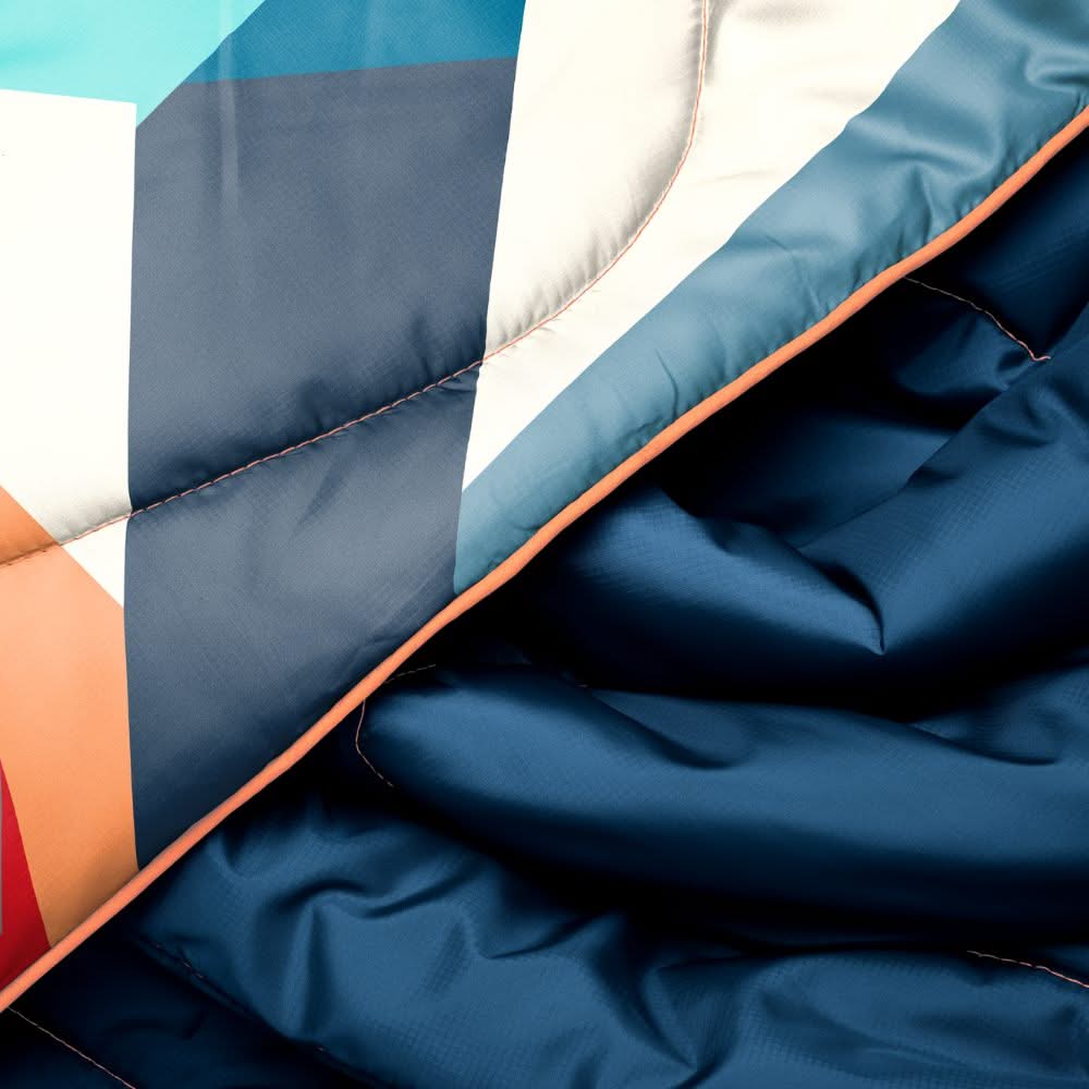 Original Puffy Blanket - Radiant Peak Eclipse - Image 5