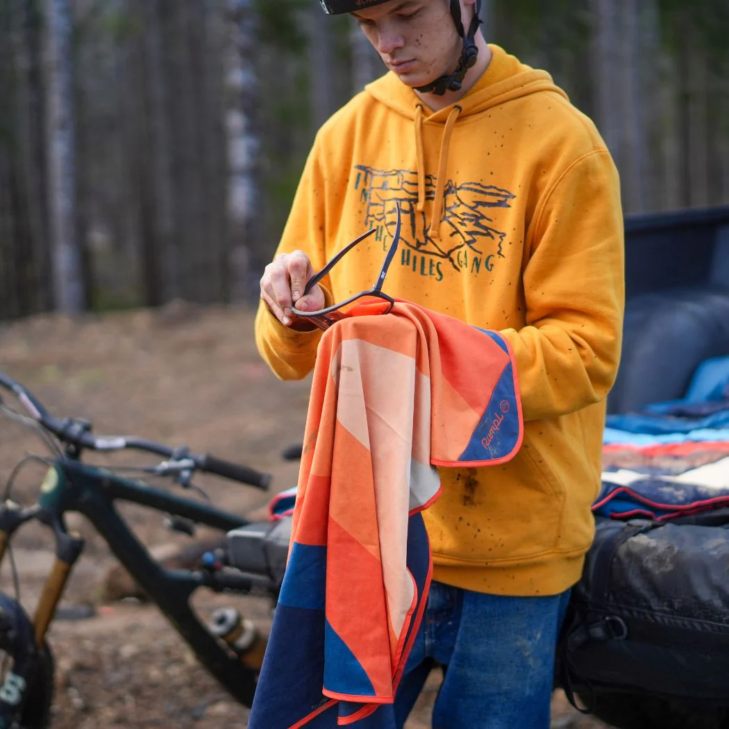 Tech Towel - Midnight Sandstone - Image 8